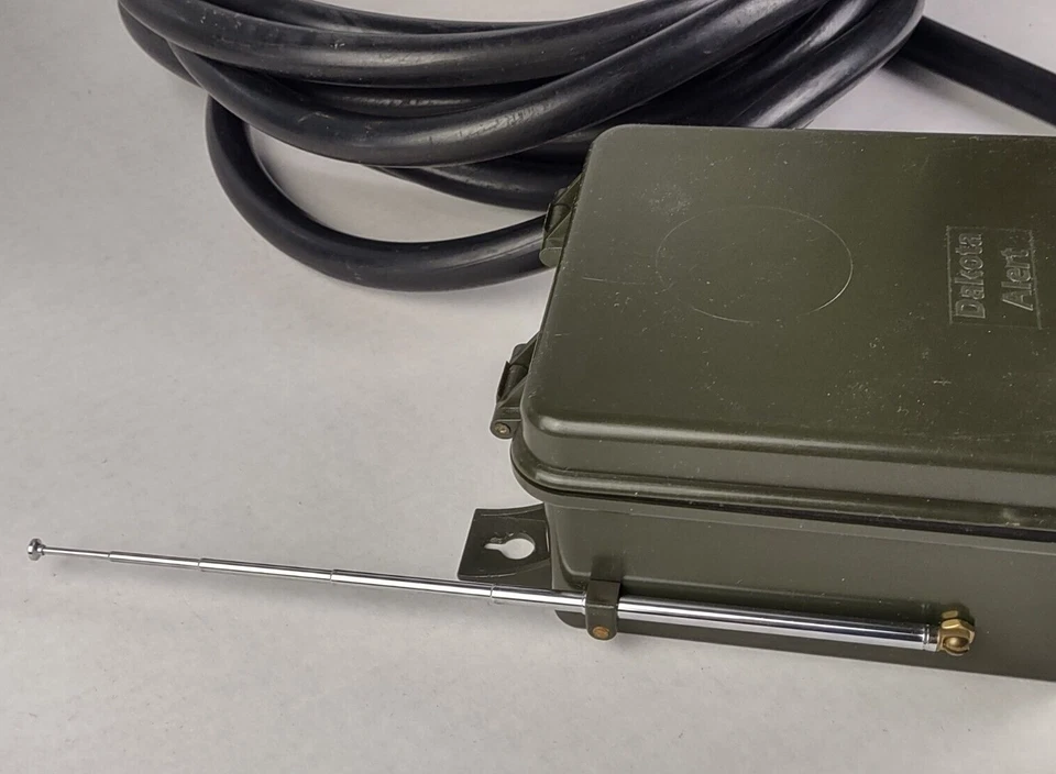 Dakota Alert Up to 1000 Foot Range Driveway Alarm Transmitter & Receiver - Image 4 of 4