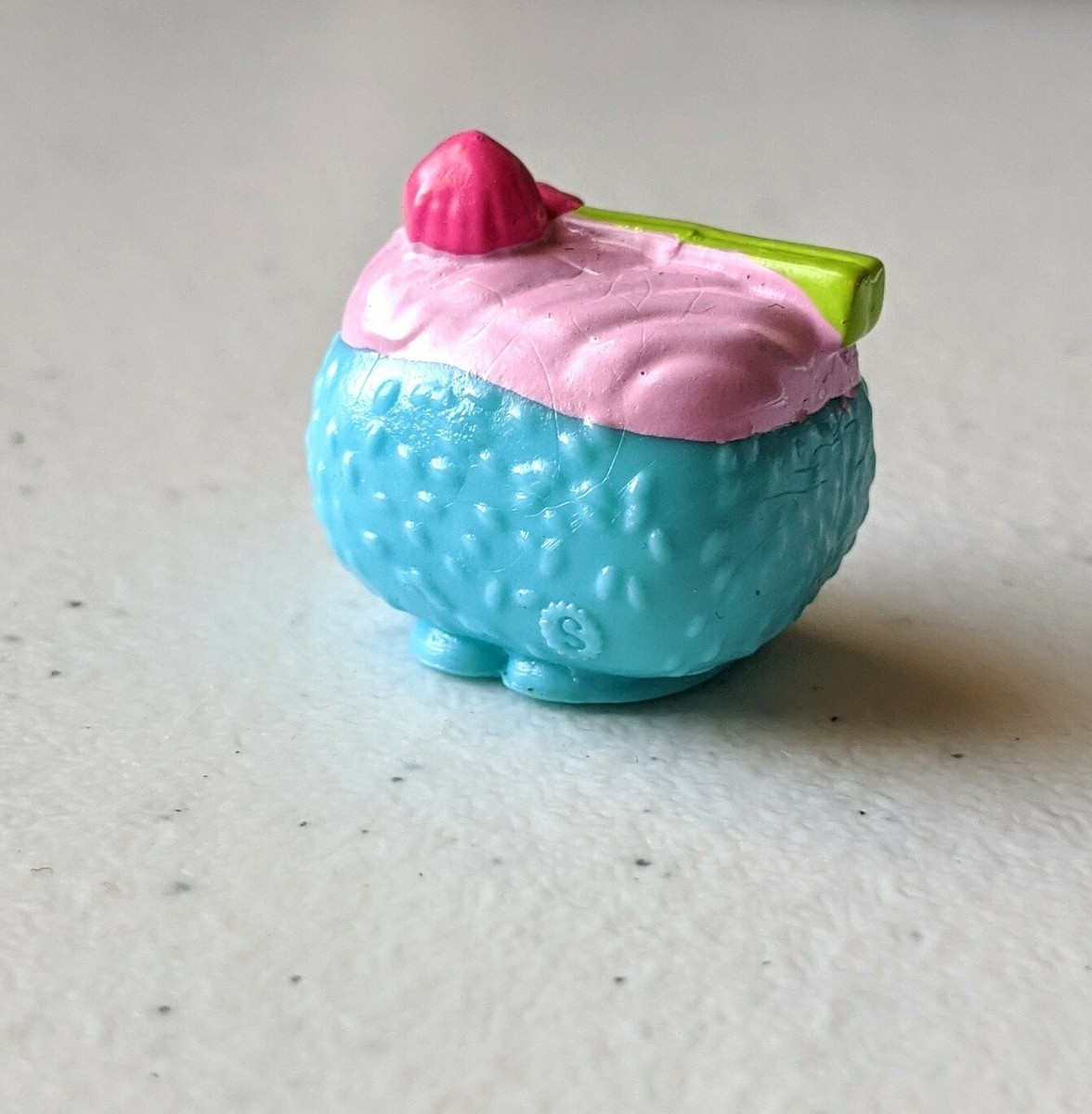 Shopkins Season World Vacation ASIA Suki Sushi 8-103 Blue Rice Pink Green