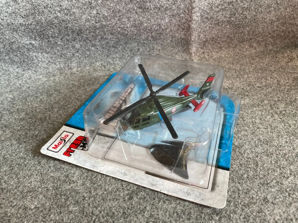 ELICOTTERO AEROSPATIALE SA 365 DAUPHIN MAISTO TAILWINDS modellino in METALLO - Immagine 2 di 4