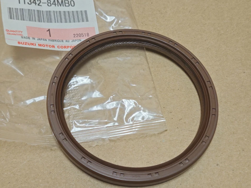 Sello del cigüeñal Suzuki S-Cross Mk3 2020-en Swift Mk5 1134284MB0 genuino NUEVO Foto 3 de 4