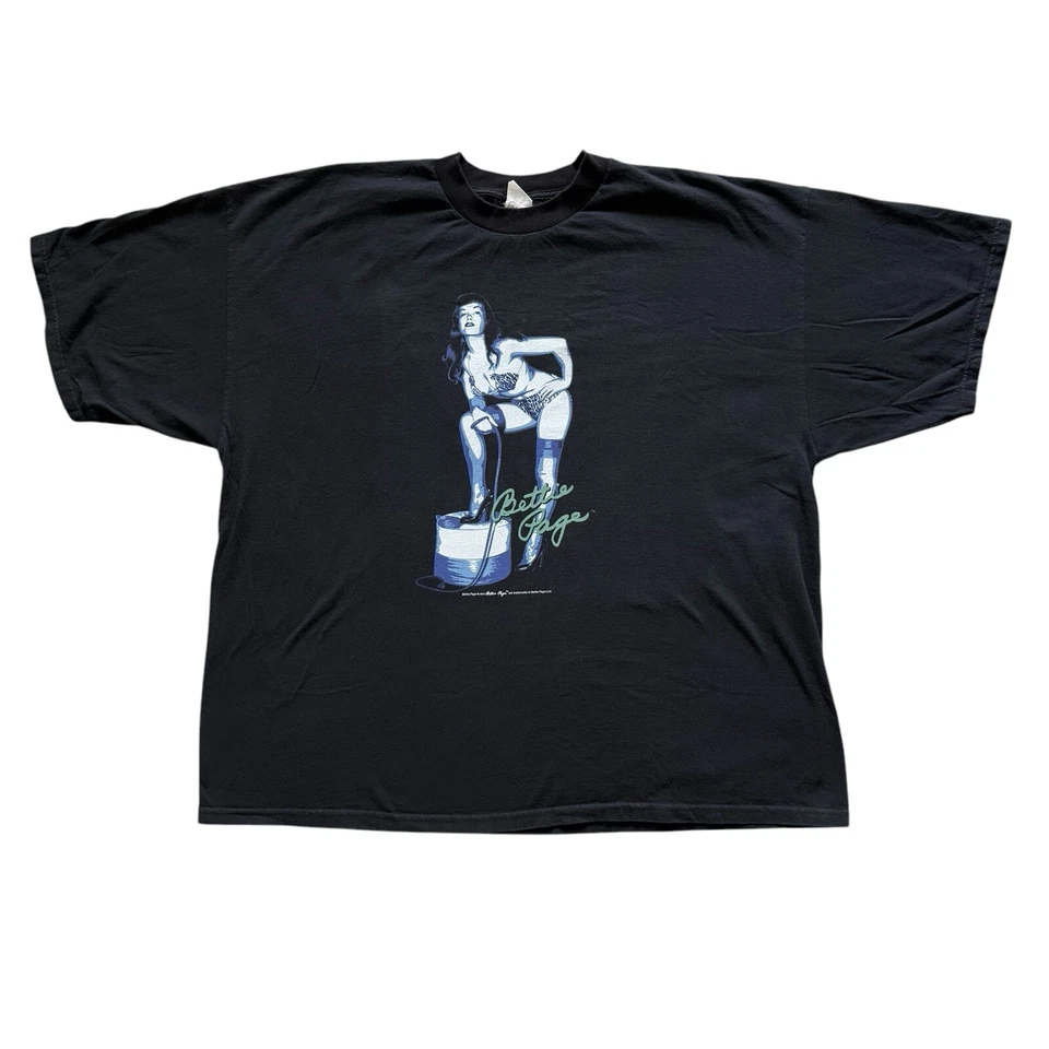Camiseta Vintage Bettie Page Negra Niña Pinup Etiqueta Alstyle Talla 3XL 90’s Foto 2 de 4