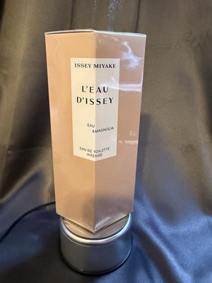 Issey Miyake L'Eau D'Issey Magnolia EDT Intense Spray 1.6 fl oz