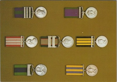Militärpostkarte: 20. Jahrhundert Britische Feldzug Medaillen & Bänder Display XT1889