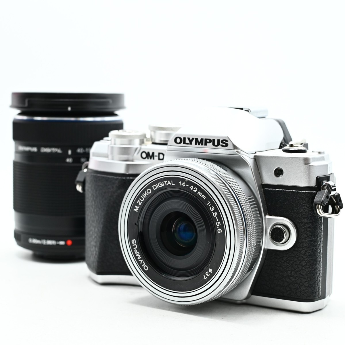 OLYMPUS OM-D E-M10 Mark III 14-42mm + 40-150mm Lens Kit [Near Mint