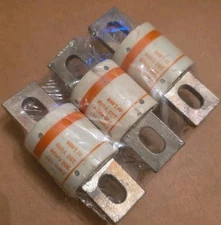  FERRAZ SHAWMUT AMPTRAP 300 AMP FUSE A25X300 Type 4 LOT OF 3