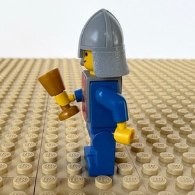 LEGO Castle, Classic: Blue Knight, GOBLET, cas082s, 375, YELLOW CASTLE, 1978