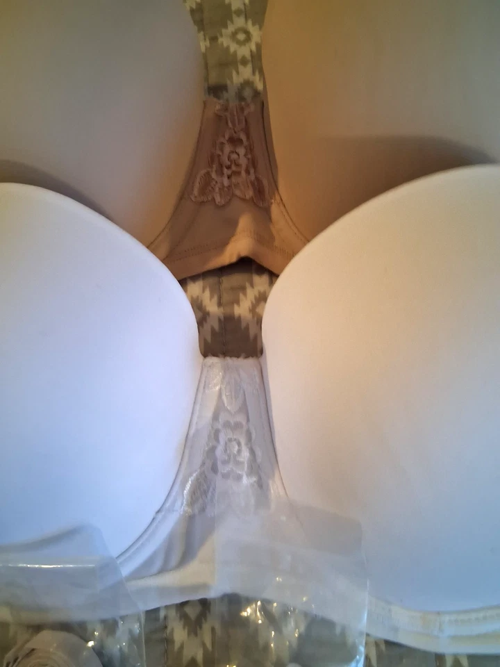 Vanity Fair Women's Beauty Back Smoothing Strapless Bra 38B -  White Nude 74380 - Image 3 of 4