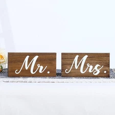 Mr and Mrs Sign, Mr & Mrs Sign for Wedding Table, Freestanding Wooden Wedding Wo