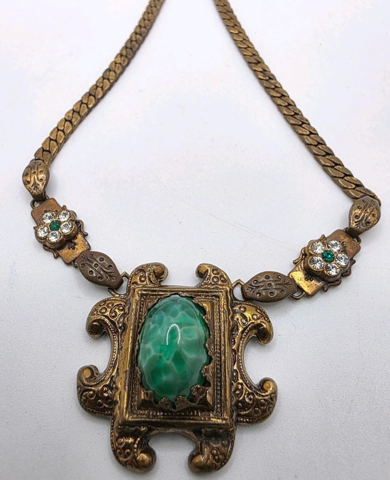 Vintage Art Deco Peking Glass Green Cab W/Crystal & Green Rhinestone Necklace - Image 4 of 4