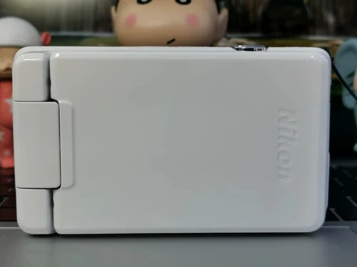 Nikon COOLPIX S6900 Digital Camera with 12x Optical Zoom Built-In Wi-Fi - 90%New - Picture 3 of 8
