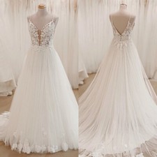 Luxury A-Line Wedding Dresses V-Neck Spaghetti Straps Lace Applique Bridal Gowns