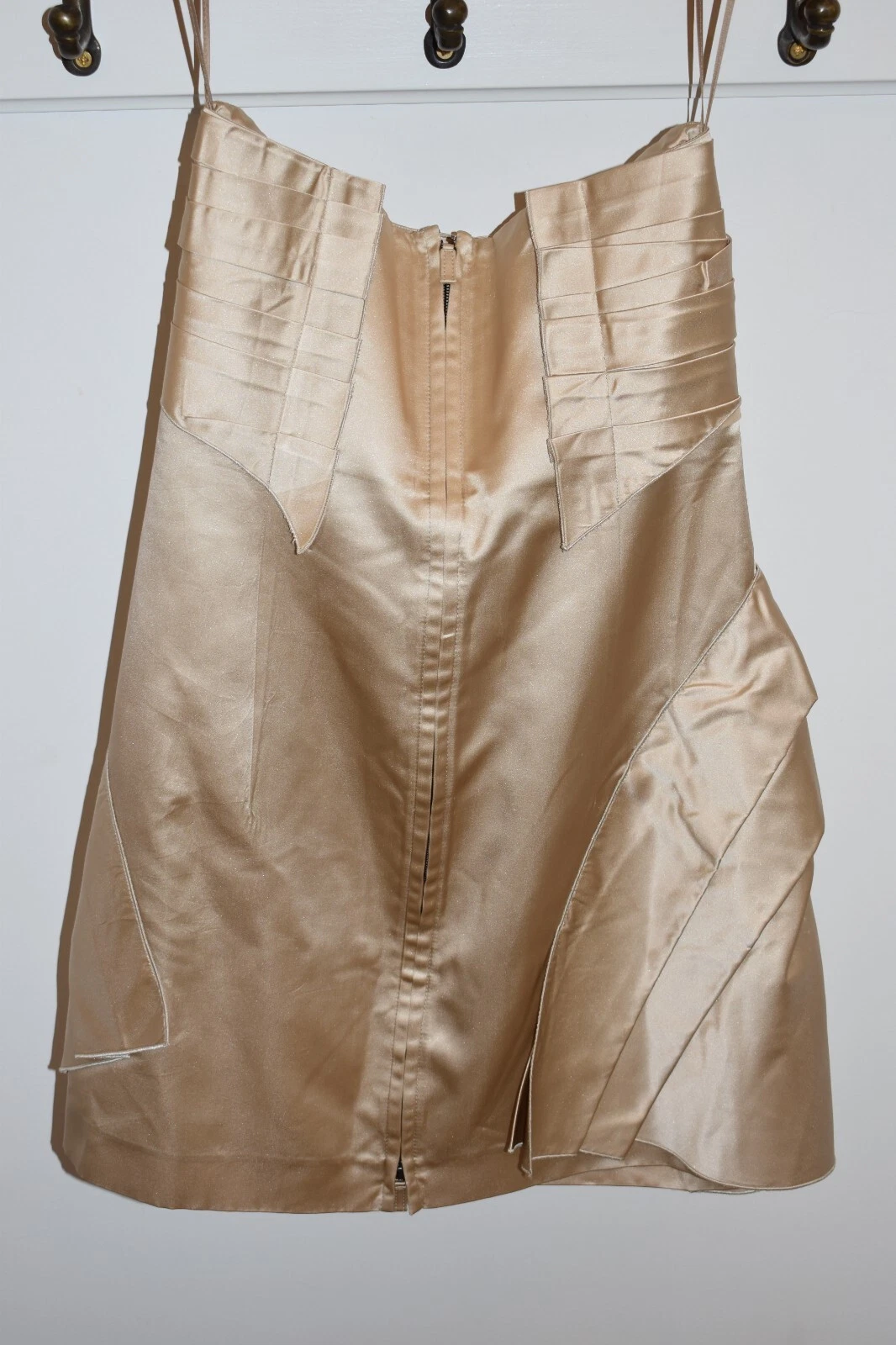 NUOVO SENZA ETICHETTE * MIU MIU * cinturino in oro lucido in seta formale taglia 6