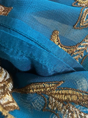 New Yoana Baraschi Gold & Blue Embroidered Scalloped Straight Pencil Skirt 8 - Picture 3 of 8