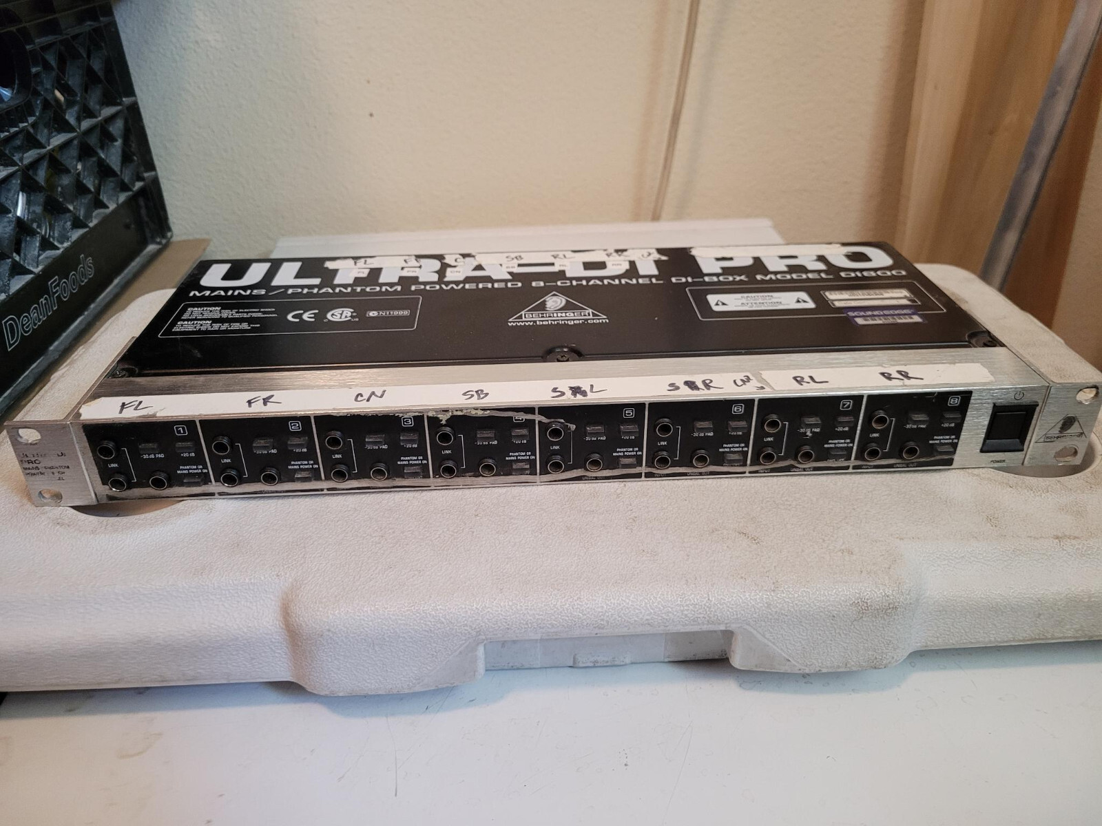 Behringer UltraDI Pro DI800 8channel Active Instrument Direct Box