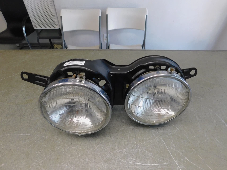 FARO CON SOPORTE E23 733I 79-83 - IZQUIERDO - LADO DEL CONDUCTOR Foto 2 de 4