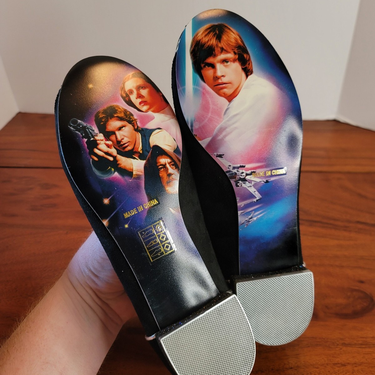 スターウォーズ　フラットシューズ　Irregular Choice ダブルネーム READ Disney Parks Star Wars Irregular Choice Darth Vader
