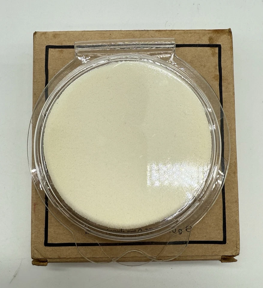 Stila Illuminating Powder Smooth Foundation Refill - 10 Watts (0.35 oz) NEW - Image 4 of 4