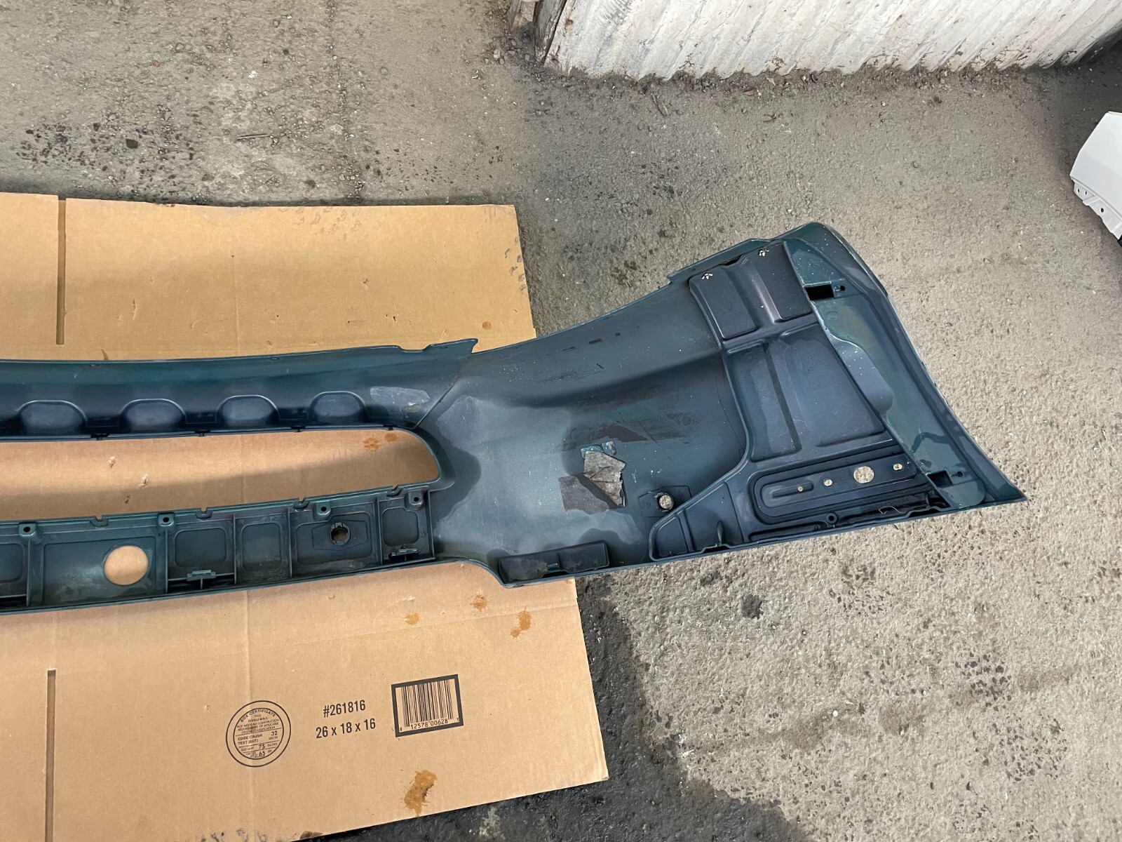 2010 2011 2012 BUMPER FRONT ASTON MARTIN OEM AD43-17D957