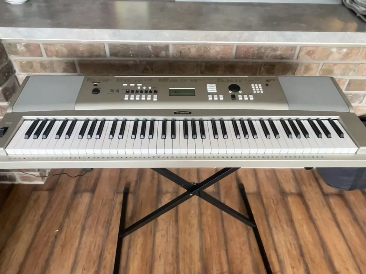 Yamaha piano 2024 keyboard ypg 235