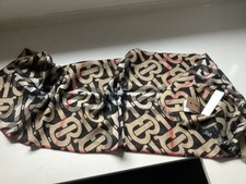 BURBERRY Karierter Schal mit Monogramm, Neu mit Etikett 