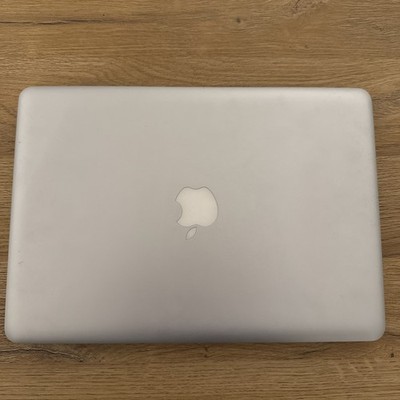 MacBook Pro 13'' Mitte 2010 - 2Ghz Intel Core 2 Duo 4GB RAM 320GB HDD - A1278
