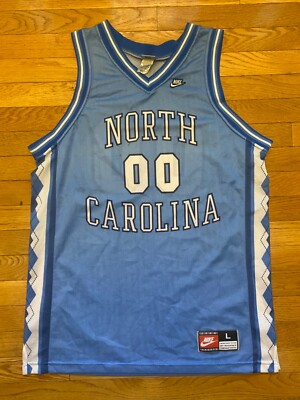 Vintage Nike UNC North Carolina Tar Heels Eric Montross Basketball