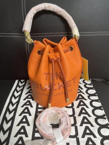 Marc Jacobs New Leather Bucket 2way Shoulder Bag DRAGON FIRE Brand New Unused - 第 1/5 張圖片