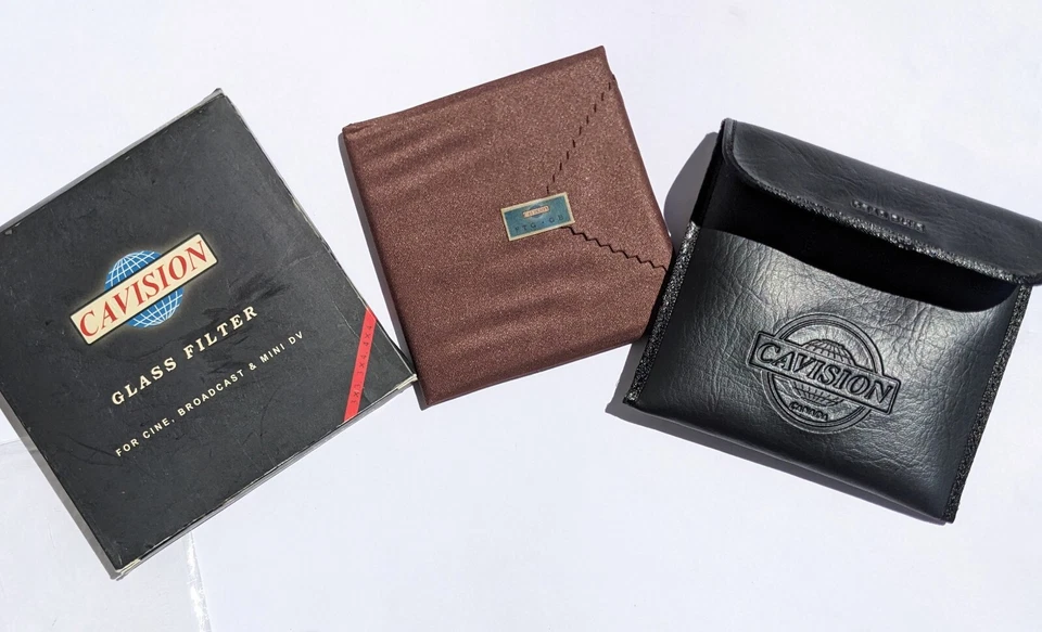 Cavision 4x4" Graduated Blue 0.3 Glass Filter #FTG4X4GB03 sealed w/ pouch, cloth - Image 3 of 4