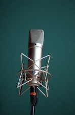 Neumann U87 AI Condenser Microphone Studio Set nickel