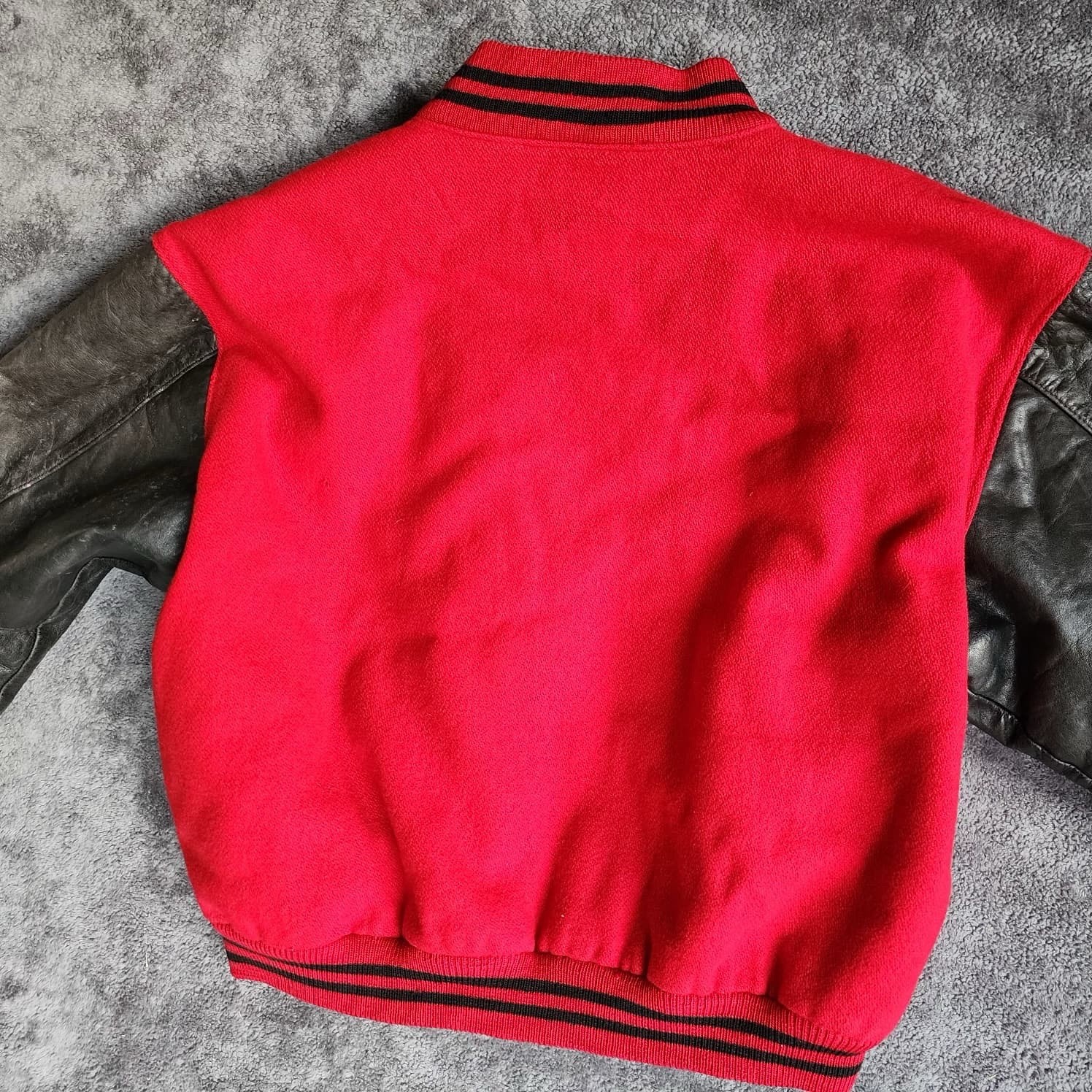 GAP Varsity Jacket Red Wool Black Leather Sleeves USA Made Vintage Size L Bomber image 10