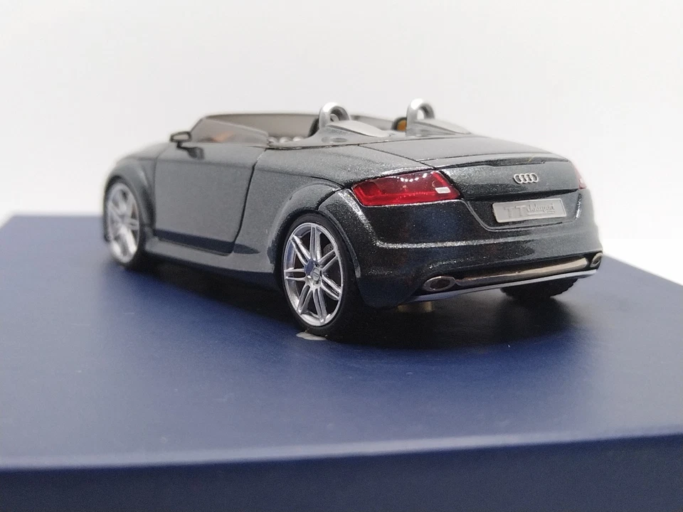 LOOKSMART 1/43 AUDI TT Club Sport Concept 2007. Dealer. 042/249. Wow Rare!  - Image 4 of 4