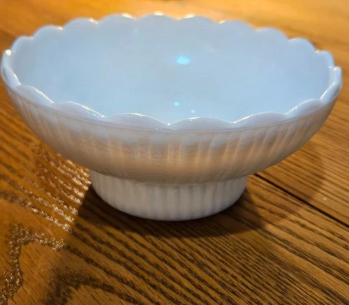 Vtg. E.O. Brody Co. M2000 Milk Glass Ribbed Pedestal Bowl