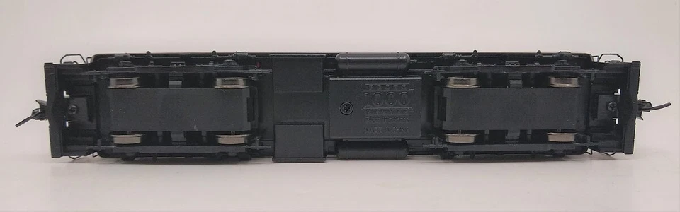 Proto 1000 920-35136 HO Scale Boston & Maine Alco RS-2 Diesel Locomotive #1503 - Image 4 of 4