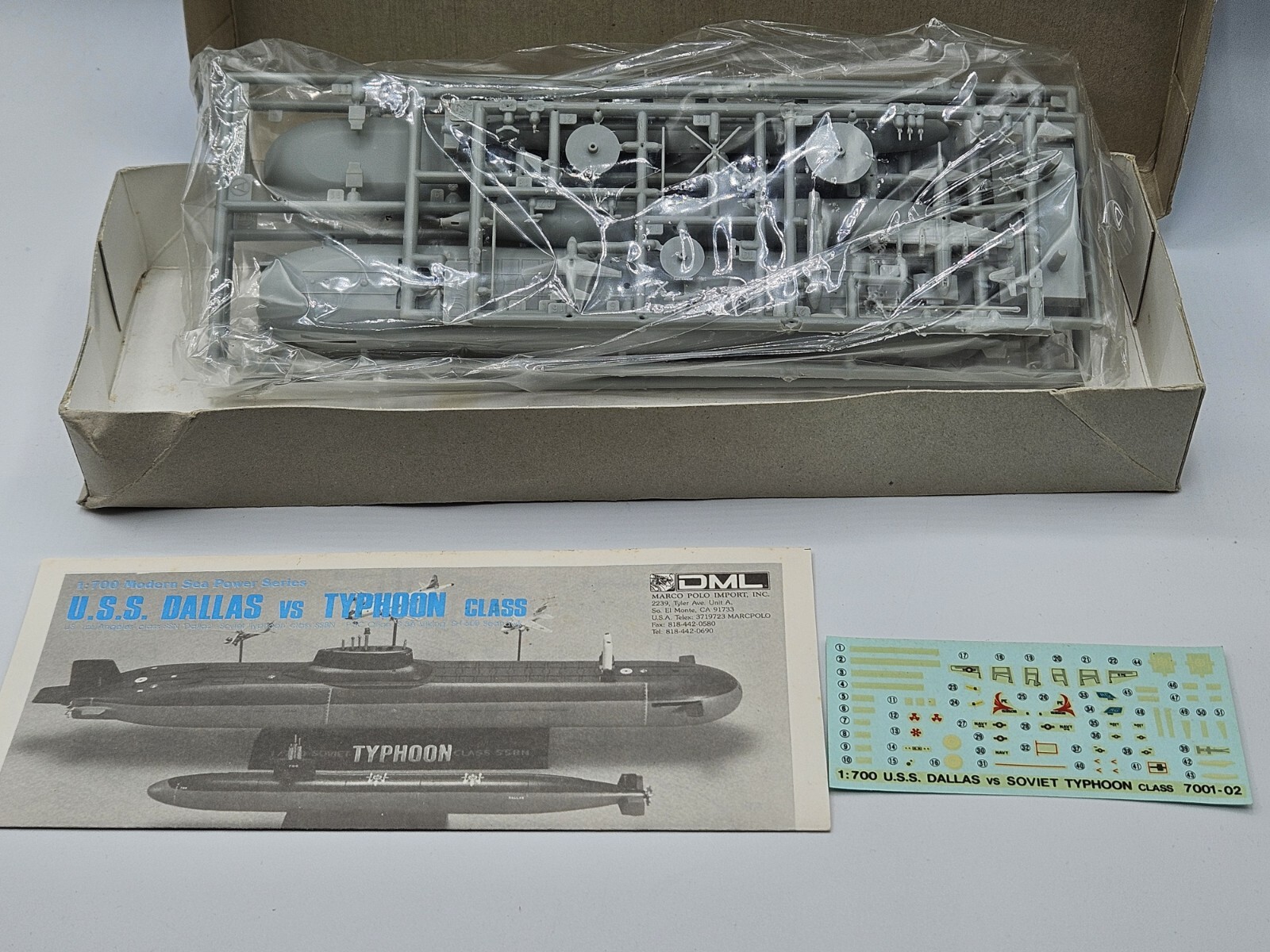 Dragon DML U.S.S. Dallas Vs. Typhoon Class Submarine Model Kit 1/700