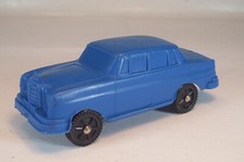 NP Norddeutsche Plastik Germany Mercedes 250 blau 4 Vinyl / Gummi #763