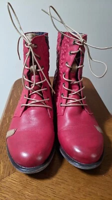 Boots neufs rouge en cuir pointure : 39 - Photo 1/4