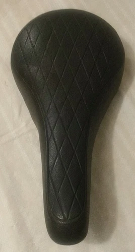 Vintage Persons USA Old School BMX Seat Black Diamond Pattern 27-46B 