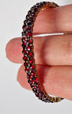 Massiver antiker Armreif vergoldet mit Sicherheitsverschluss rote Granaten