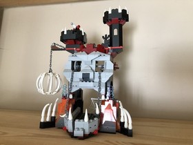 LEGO 7093 Castle: Skeleton Tower Set