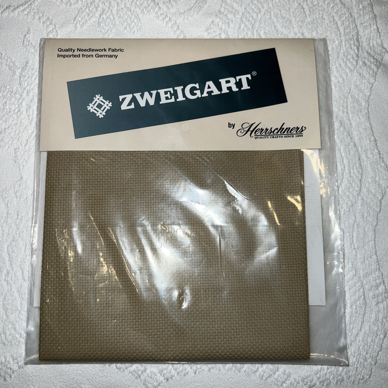 Zweigart By Herrschners 14 ct Aida Cloth 18x21 Dirty Aida 1210400300 Needlework