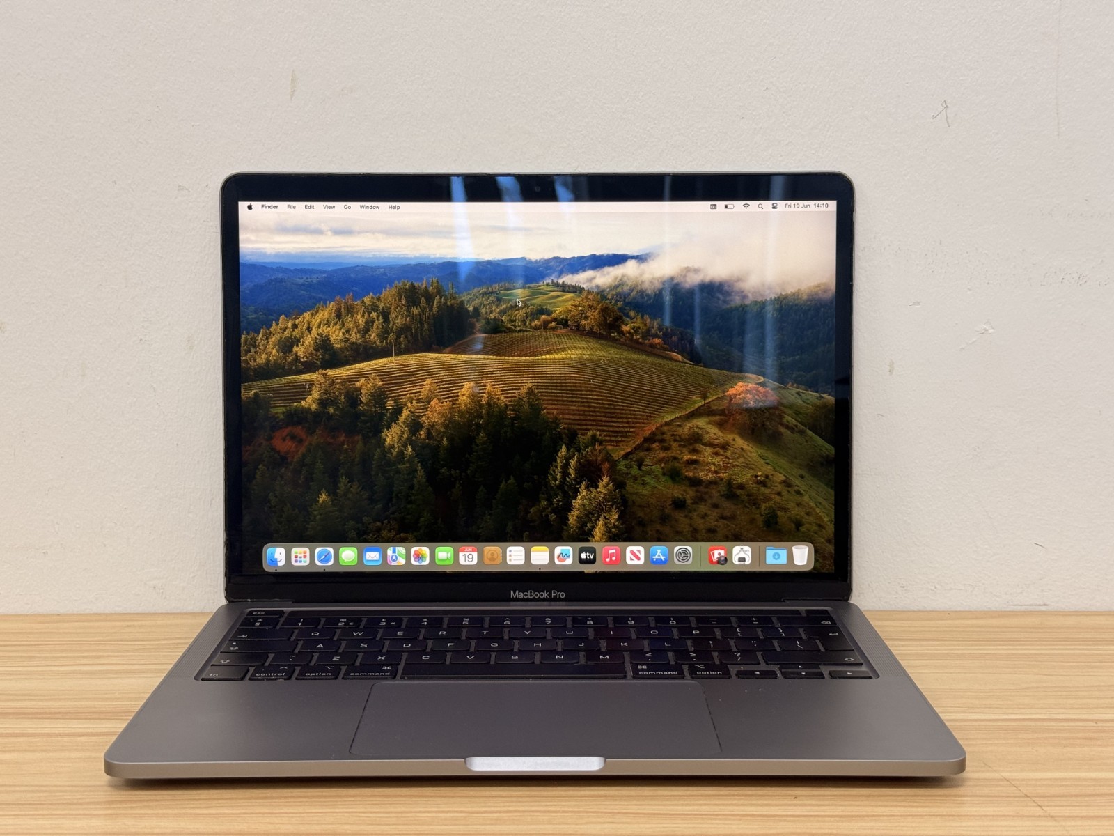Apple MacBook Pro 13.3"" 2020 | Intel Core i5 1.4GHz | 8GB RAM | 256GB SSD