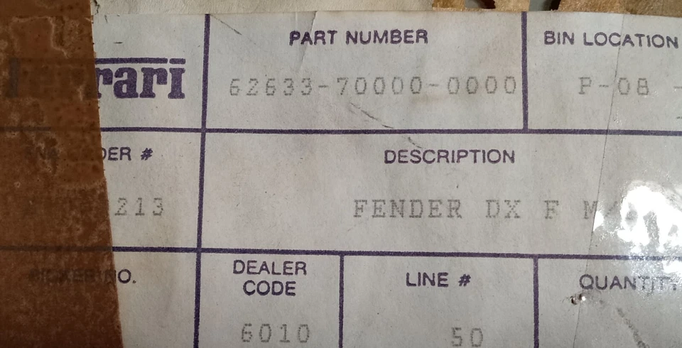 Panel de ala guardabarros delantero Ferrari Mondial T_62633700_NUEVO_Fábrica Italia_GENUINO Foto 2 de 4