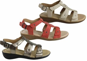 hush puppies flat sandals