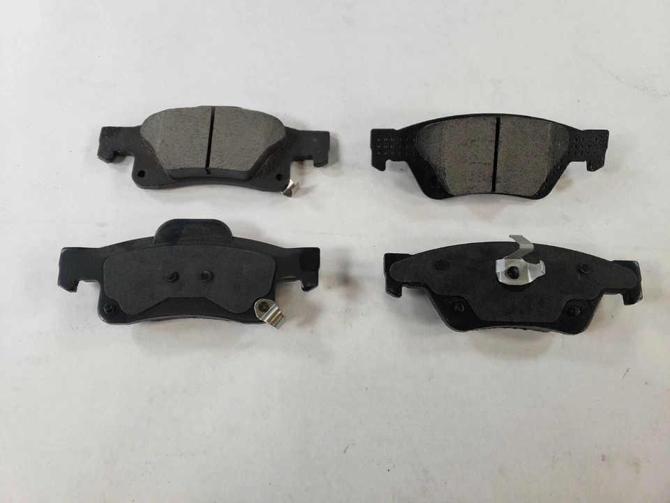 Pastillas de freno traseras premium Napa SS-8698-X para Dodge Durango, Jeep Grand Cherokee Foto 4 de 4