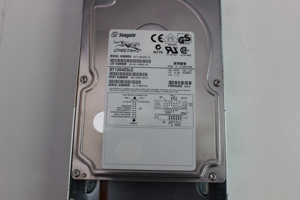 EMC 100-845-168 36GB ULTRA 3.5 HARD DRIVE WITH TRAY SEAGATE ST136403LC - Image 2 of 4
