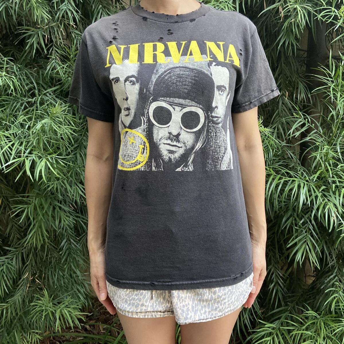 Nirvana 90s Grunge Punk Rock Black short sleeve crewneck T Nirvana 90s Grunge Punk Rock Black short sleeve crewneck T