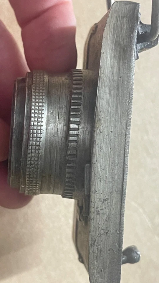 RARO Vintage 1979 Bergamota Original 3D 35mm CÁMARA HEBILLA DE CINTURÓN para Fotógrafo Foto 4 de 4