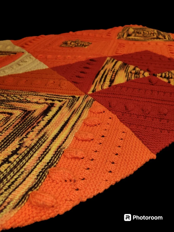 Manta de ganchillo hecha a mano vintage 43"x78" increíble Foto 2 de 4