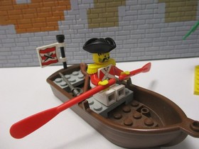 (B13/12) Lego Pirates 6258 Smuggler's Shanty Pirates Hideout with BA