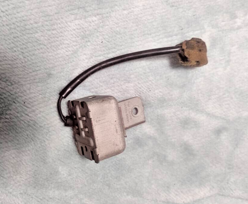 零音ページ TOYOTA AE86 Trueno Levin Speed Warning Chime w/Bracket 86640